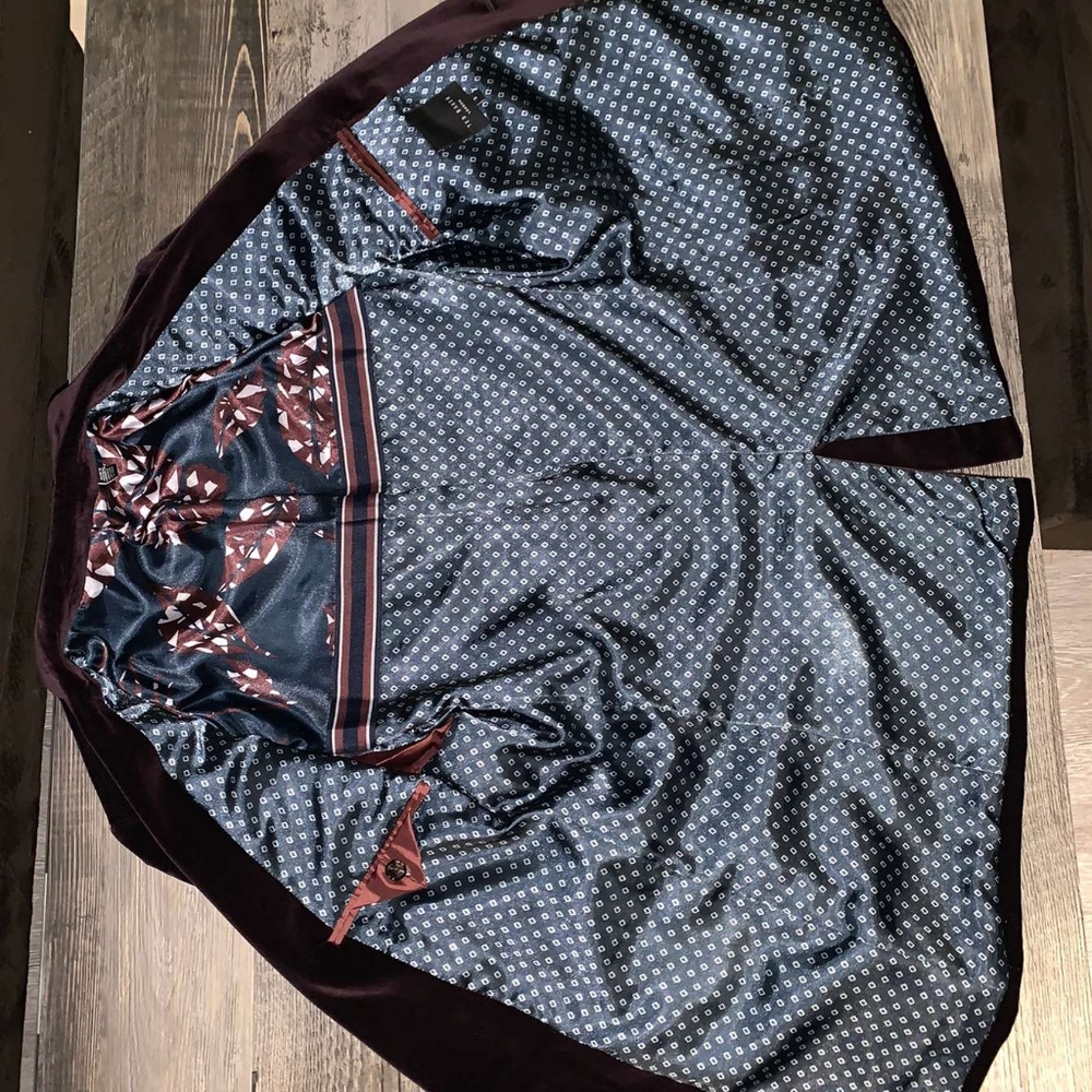 Velvet Dinner Jacket - Picture 2 of 7